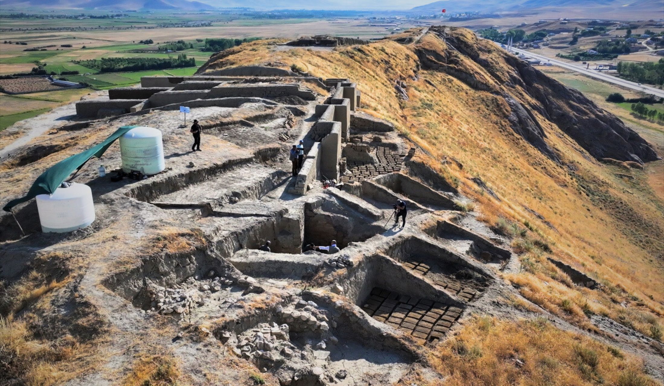 Çavuştepe Kalesi'nde Urartulara Ait Yeni Bir Koridor Keşfedildi