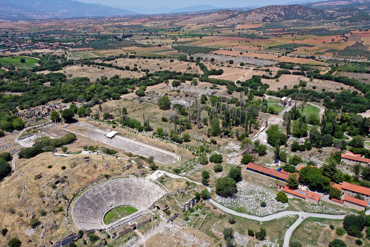 Aphrodisias'ta Bulunan Zeus Başı, Roma Döneminin En İyi Heykeltıraşlık Örneği