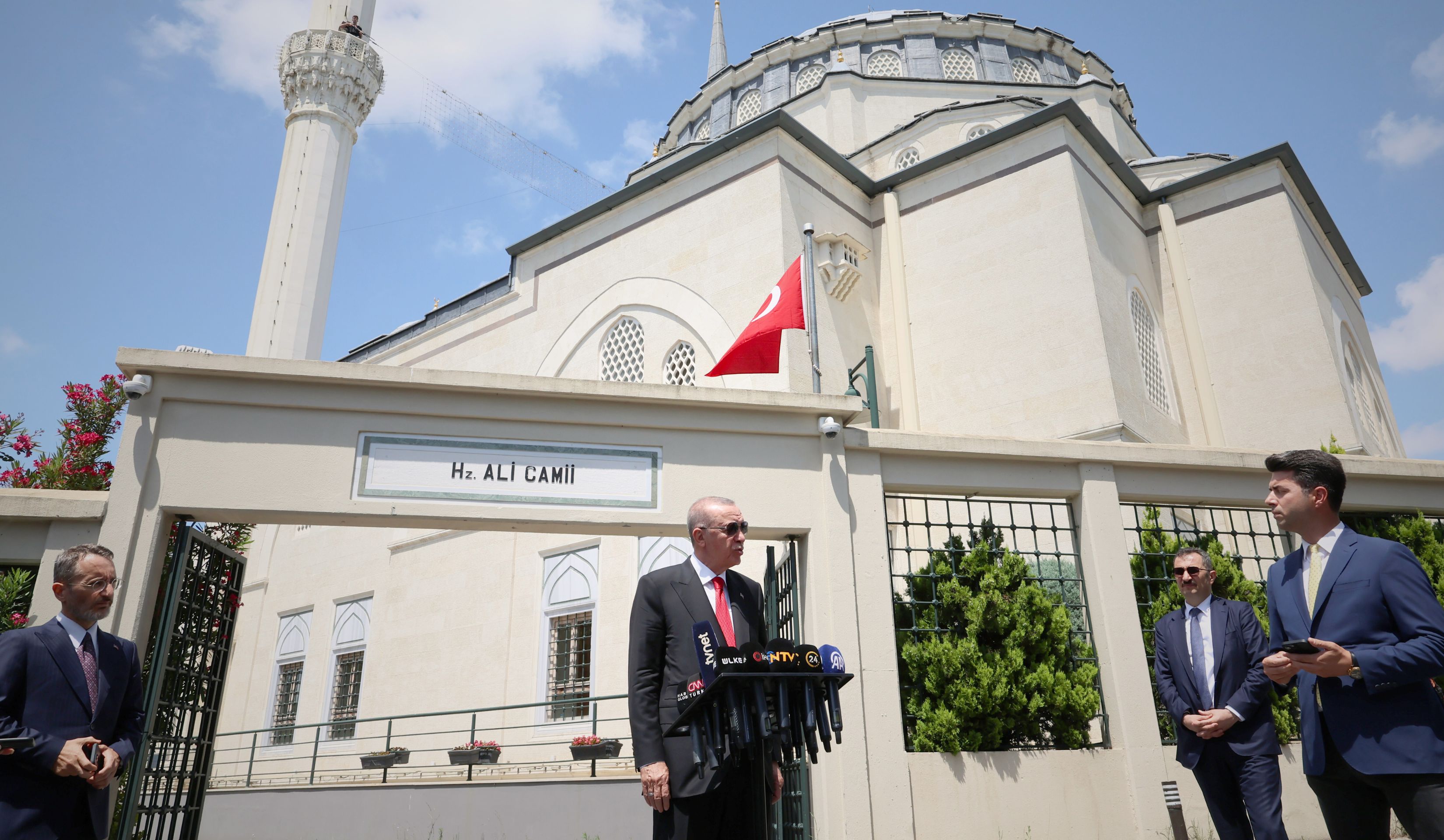 Cumhurbaşkanı Erdoğan Suriye'nin İçişlerine Karışmak Gibi Bir Derdimiz Asla Olamaz