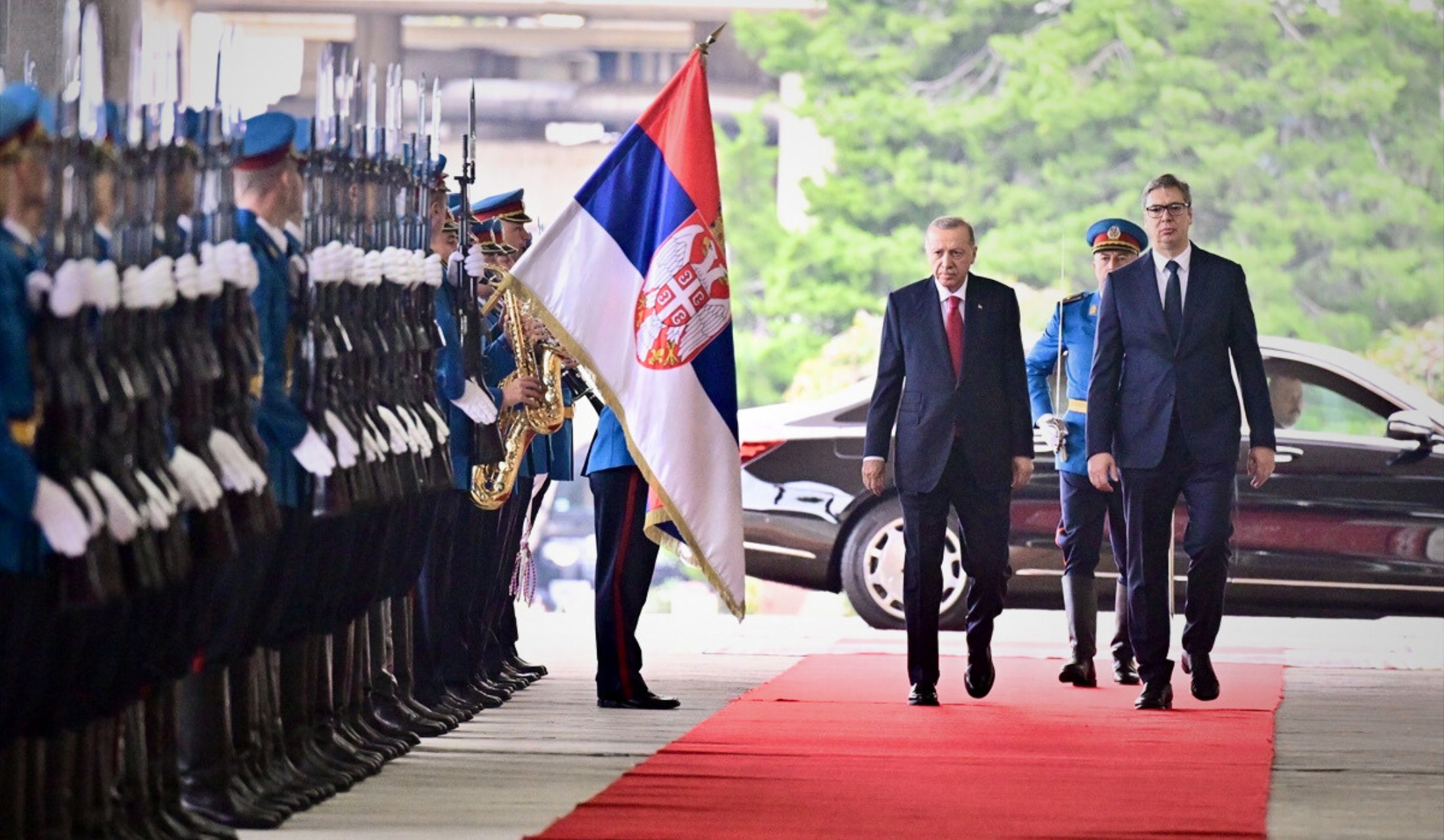 Cumhurbaşkanı Erdoğan, Belgrad'da Resmi Törenle Karşılandı