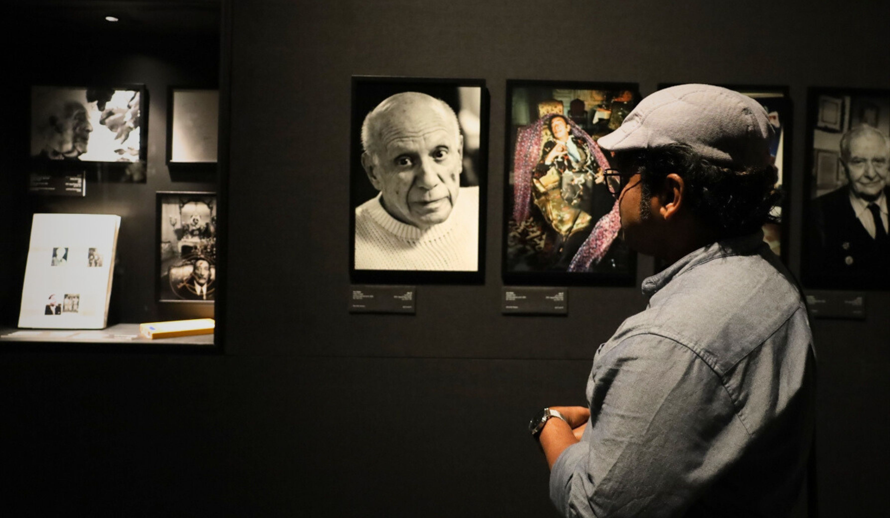 Katar'da Dünyaca Ünlü Foto Muhabiri Ara Güler'in Fotoğrafları Sanatseverlerle Buluştu