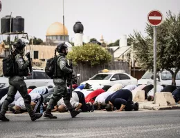İsrail Polisi Doğu Kudüs'te TRT Haber Ekibine Saldırdı