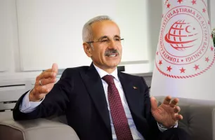 Bakan Uraloğlu Türkiye'de Yollara Akıllı Ulaşım Sistemleri Kuruluyor