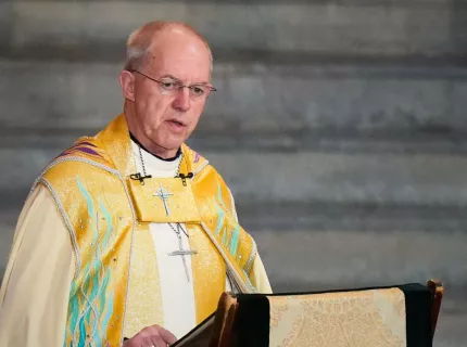 İngiltere Kilisesi Ruhani Lideri Welby, Çocuk İstismarına Göz Yumma İddiaları Üzerine İstifa Etti