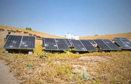 İsrail Saldırılarına Rağmen Filistinli Çiftçiler Güneş Enerjisiyle Üretimlerini Sürdürmeye Çalışıyor