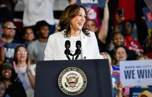 Kamala Harris Solculardan ve Müslümanlardan Oy Alabilecek Mi